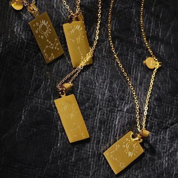 NEW 18K Gold Plated Capricorn Sign Zodiac Tarot Card Square Pendant Necklace